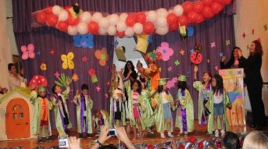 Ceren Abla Kreşinden Muhteşem Yılsonu G&ouml;sterisi