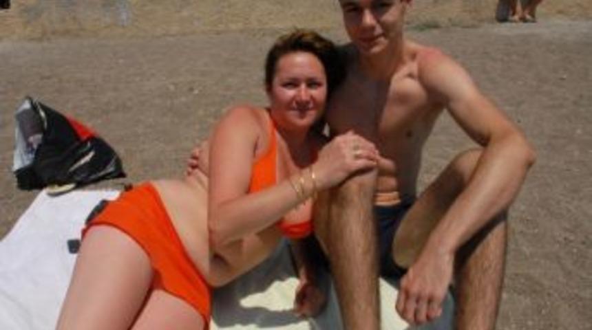 Depreme Aldırmayan Turistler Tatile Devam Ediyor