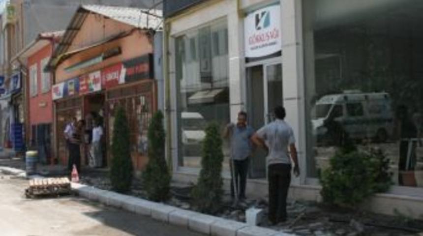 Fabrika Caddesi Yenileniyor