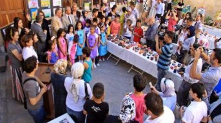 &Ccedil;ocuk Sanat Merkezinde Sergi Heyecanı