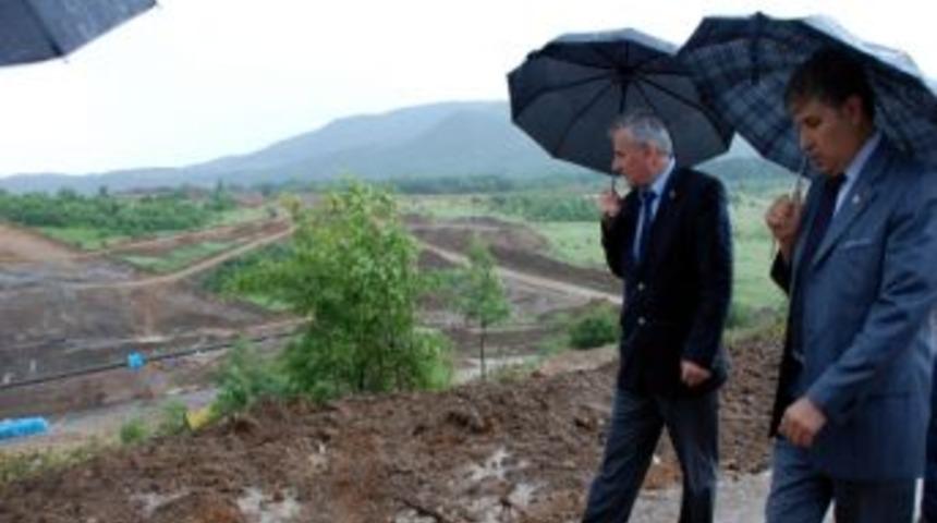 Vali Akpınar Sel&ouml;z G&ouml;letini İnceledi