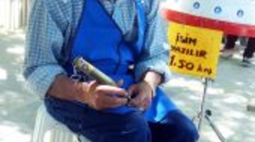 Fiberglass&rsquo;a Hayat Veren Adam