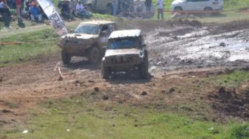 Sapanca Belediyesi Kamp Ve Off Road Oyunları Sona Erdi