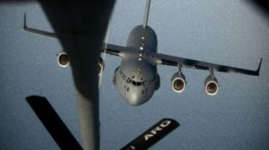 Abd U&ccedil;akları Karadeniz &Uuml;zerinde Yakıt İkmali Yaptı