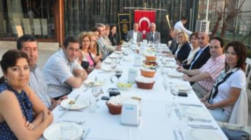 Başkan Dalgı&ccedil; Rotary Kul&uuml;b&uuml;&rsquo;n&uuml;n Yemeğine Katıldı