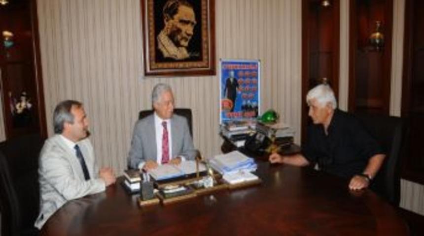 &Ouml;zgan Aldırmaz&rsquo;ı Ziyaret Etti