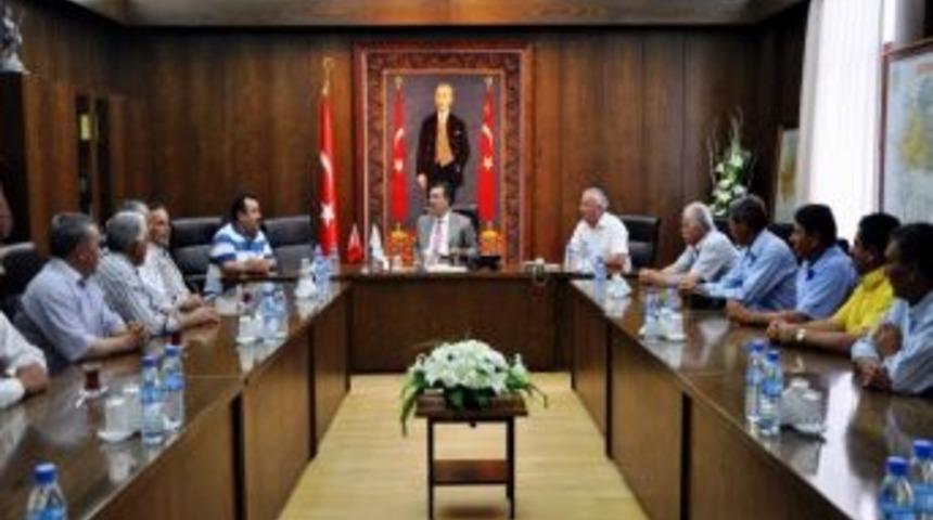 Karacasuku K&ouml;y Muhtarlarından Vali Al&rsquo;a Ziyaret