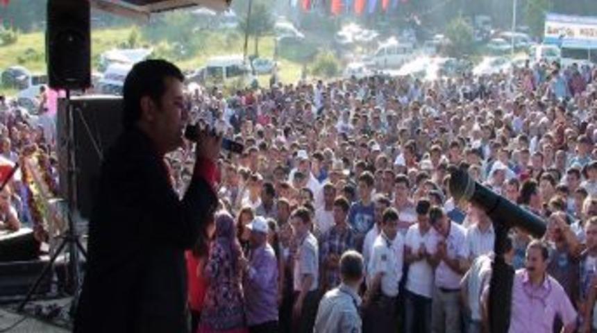 Ankaralı Namık Y&ouml;r&uuml;kleri Coşturdu