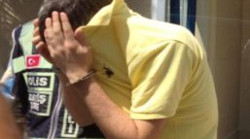 Tehditle Para Almaya &Ccedil;alışan &Uuml;&ccedil; Kişi Yakalandı