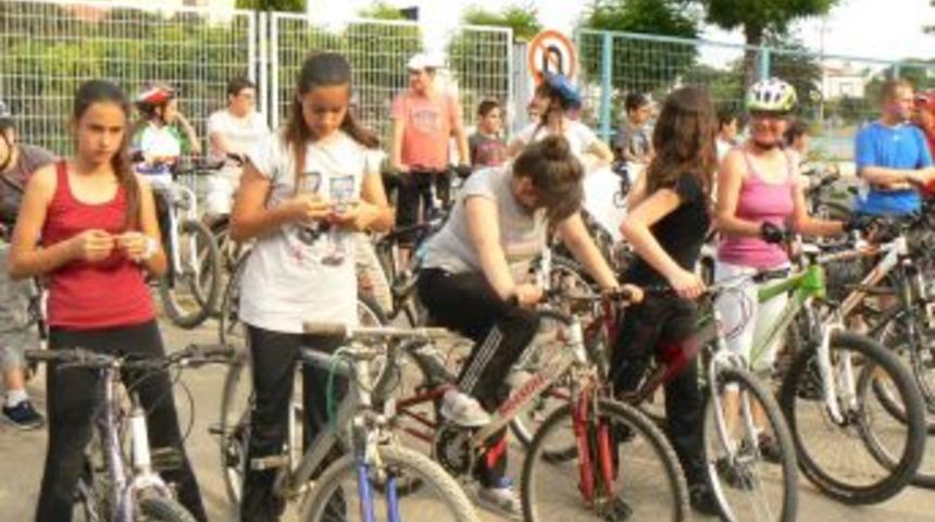 Keşan&rsquo;da &ldquo;7&rsquo;den 70&rsquo;e Bisikletini Kapta Gel&rdquo; Etkinliği Yapıldı