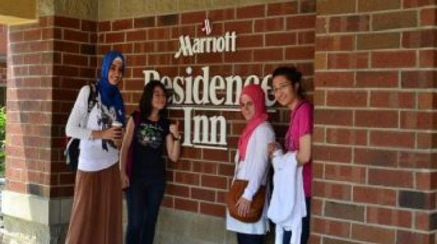 Zirveliler Amerika&rsquo;da T&uuml;rk K&uuml;lt&uuml;r&uuml;n&uuml; Anlatıyor