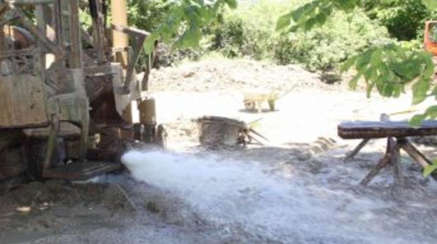 K&uuml;tahya Valisi Kenan &Ccedil;ift&ccedil;i Simavlı Seracıları Sevindirdi