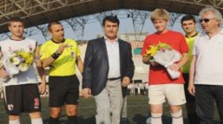 Balkan Gen&ccedil;leri Dostluk I&ccedil;in Sahada