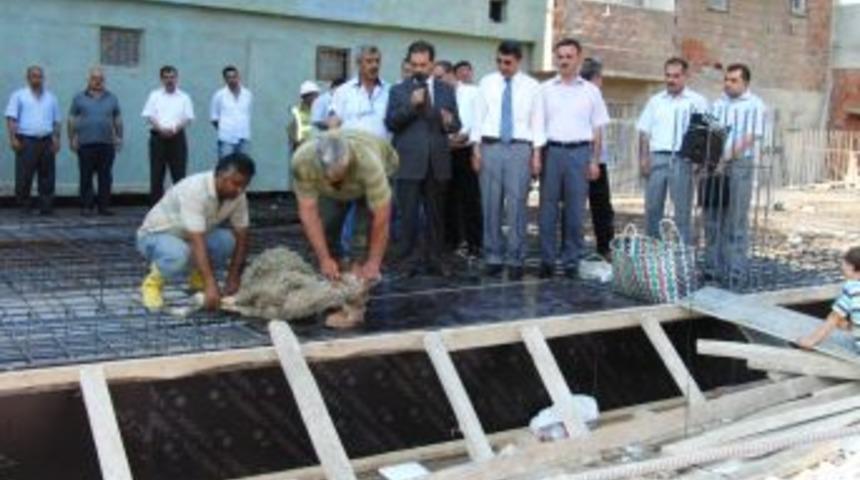 Emir Buhari &Ouml;ğrenci Yurdu Gelecek Eğitim Yılına Yetiştirilecek