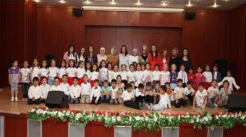 &Ccedil;ayırova Belediyesi &Ccedil;ocuk Kul&uuml;pleri 2. Mezunlarını Veriyor