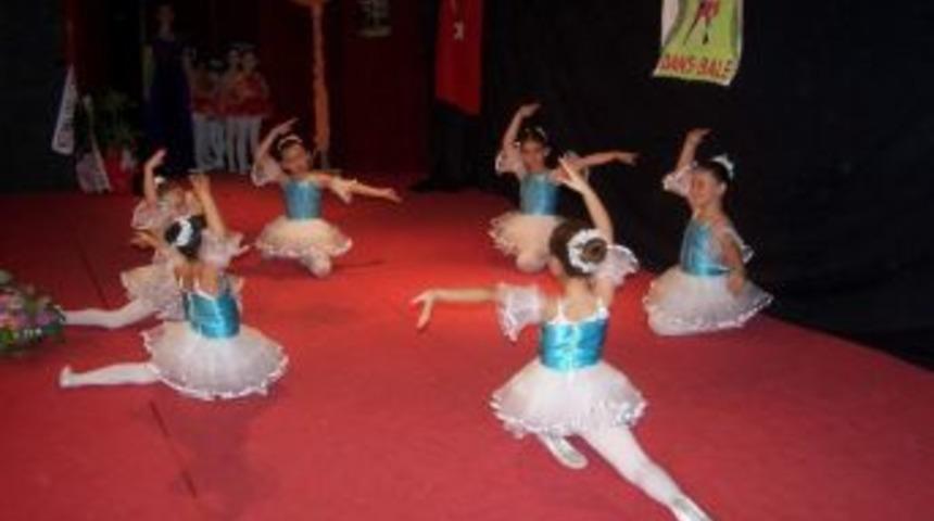 Minik Balerinlerden G&ouml;steri