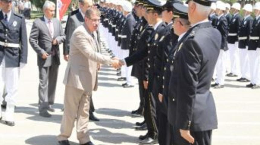 Ali Gaffar Okkan Polis Meslek Y&uuml;ksek Okulu 10. D&ouml;nem Mezunlarını Verdi