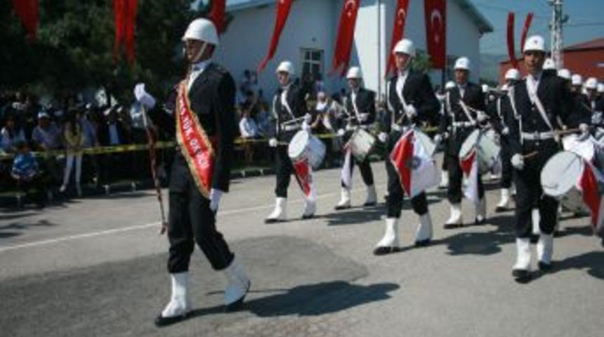 Afyon PMYO 8. D&ouml;nem Mezunlarını Verdi