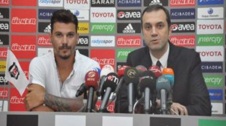 Beşiktaş'ta Ersan Adem G&uuml;l&uuml;m S&ouml;zleşmesini Yeniledi
