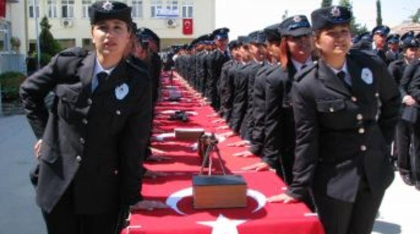 Hatay Polis Meslek Y&uuml;ksek Okulu&rsquo;nda Mezuniyet Sevinci