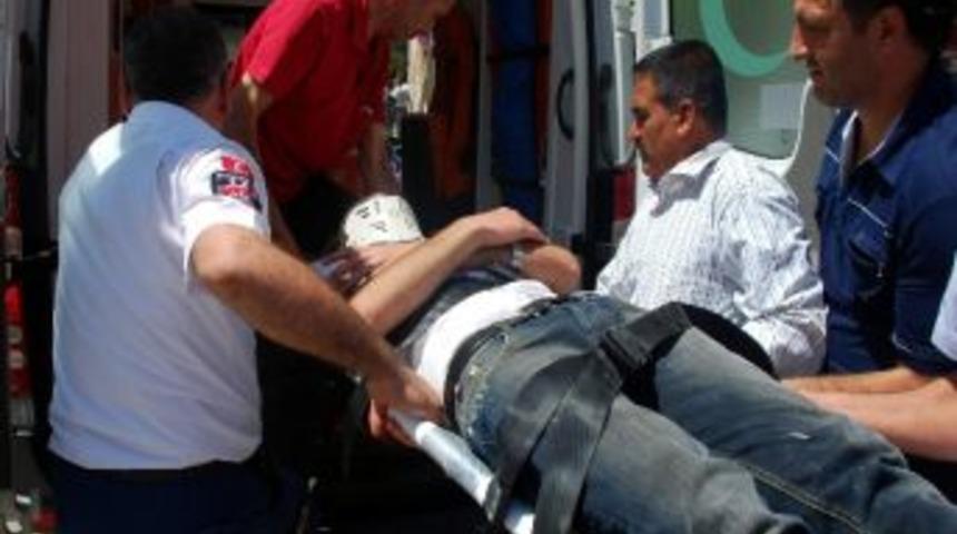 Bisiklet Yayaya &Ccedil;arptı: 2 Yaralı