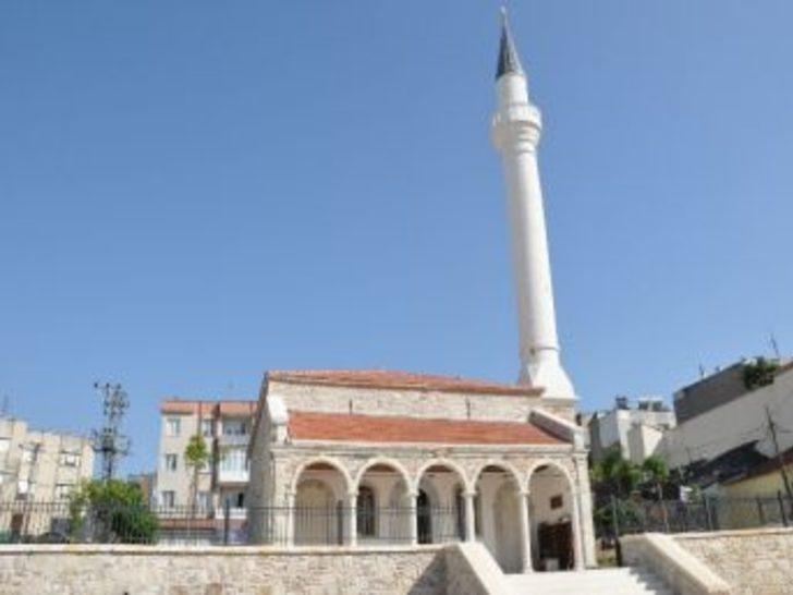 Aliağa’da Restorasyonu Yapılan Tarihi Cami İbadete Açılıyor