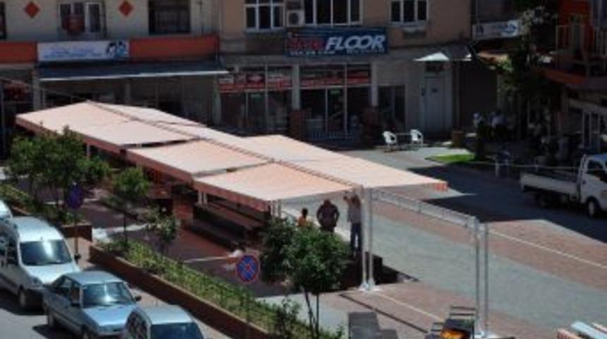 Kadınlar Pazarı&rsquo;nda Montaja Başlandı