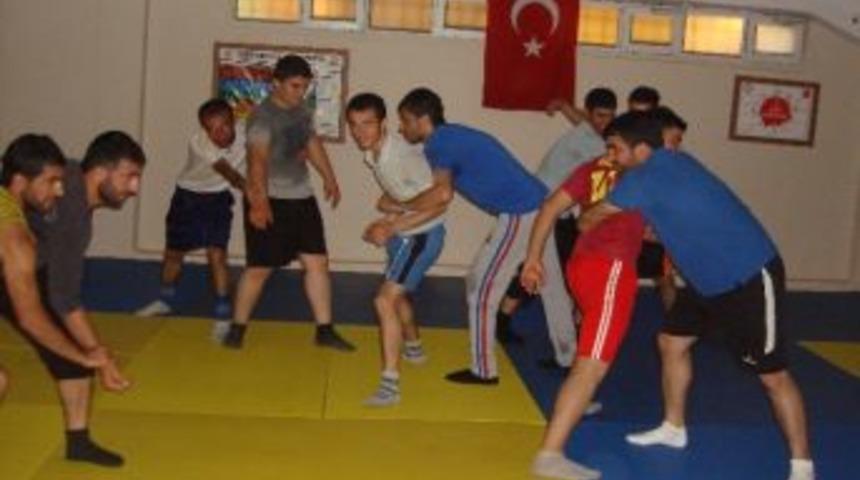 Diyarbakır&rsquo;da 'koşabiliyorsan Koş' Projesi Devam Ediyor