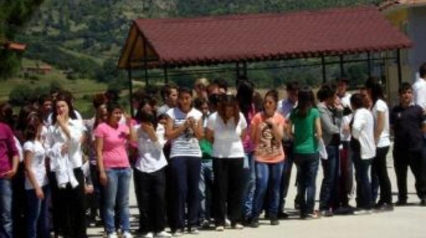 Balya&rsquo;da Coşkulu Karne T&ouml;reni