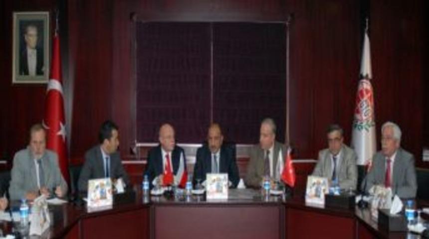 &Ccedil;ek Cumhuriyeti Ankara B&uuml;y&uuml;kel&ccedil;isi, Gto'yu Ziyaret Etti