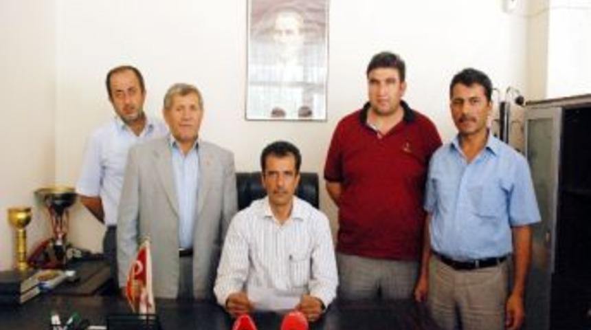 G&uuml;neydoğu'daki Muhtarlar, Federasyon Kurdu