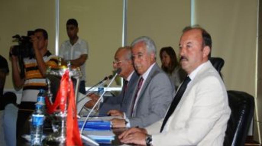 G&ouml;koğlu&rsquo;ndan Meclis &Uuml;yelerine Teşekk&uuml;r