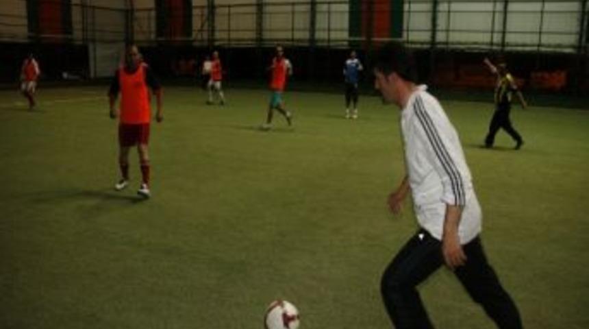 Spora Teşvik İ&ccedil;in Sahaya &Ccedil;ıktılar