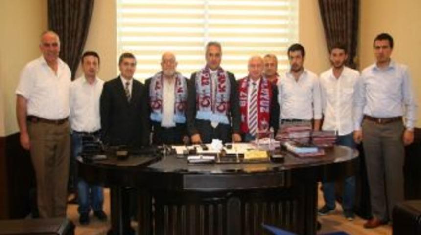 Trabzonspor Taraftarlar Derneği&rsquo;nden Rekt&ouml;re Ziyaret