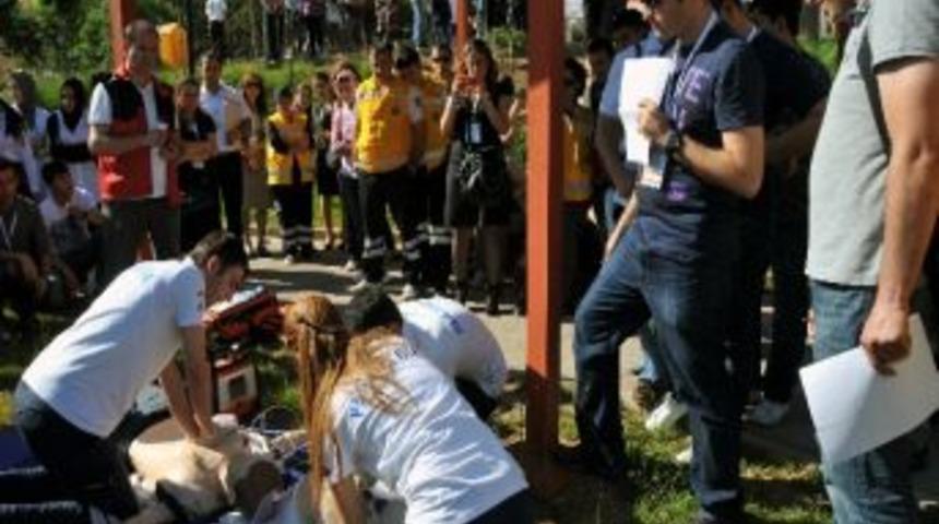 G&uuml;m&uuml;şhane'de İlk Ve Acil Yardım Sempozyumu Sona Erdi