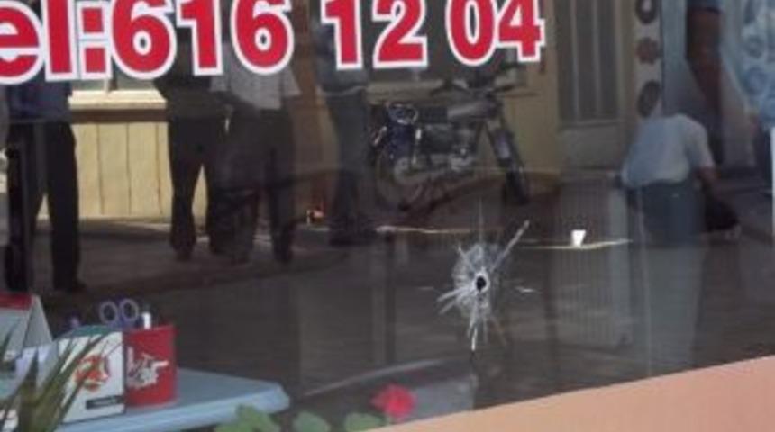 Daday&rsquo;da Eczane Kurşunlandı