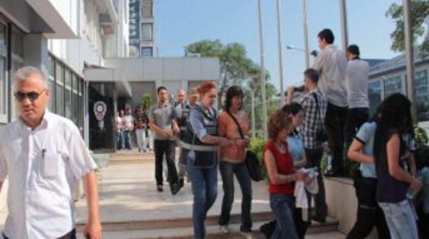 KCK Zanlıları Adliyeye Sevk Edildi