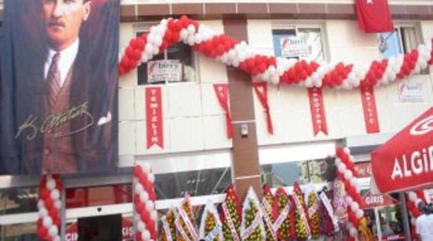 AK Parti'li Bozkurt, Erdemli'de Market A&ccedil;ılışı Yaptı