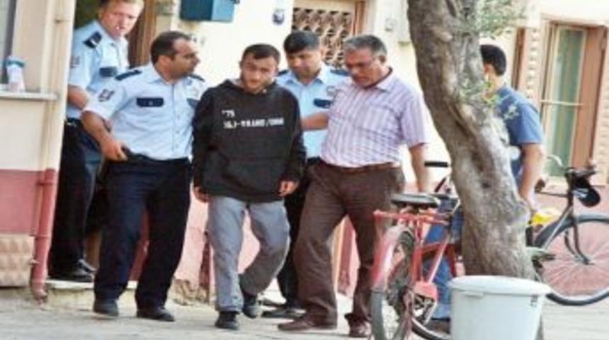 Cinnet Getiren Şahıs Av T&uuml;feğiyle Korku Sa&ccedil;tı