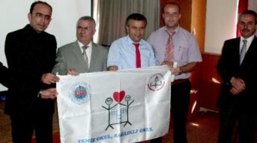 Kırşehir&rsquo;de 17 Okul Beyaz Bayrak Aldı