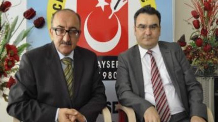 İl Sağlık M&uuml;d&uuml;r&uuml; Dr. Ahmet &Ouml;ks&uuml;zkaya: