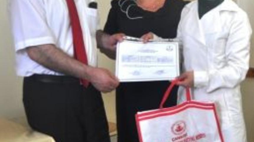 &Ouml;nce Okuma Yazma &Ouml;ğrendiler Sonra Diploma Aldılar