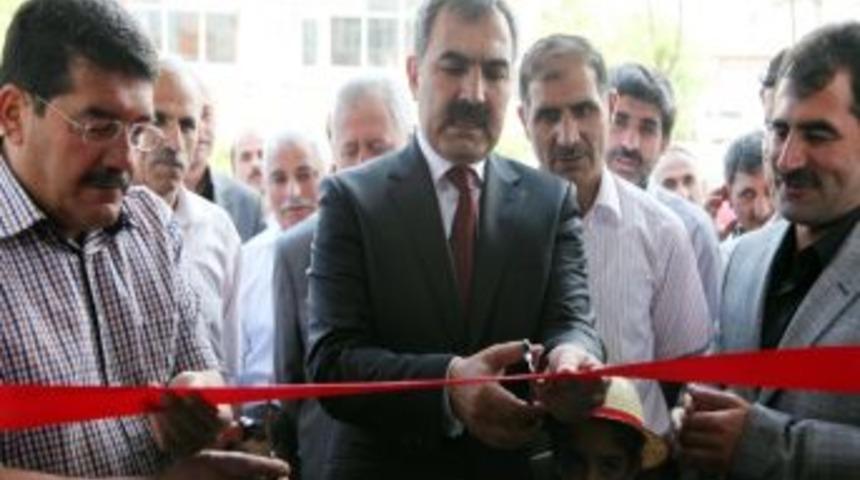 G&ouml;n&uuml;ller Kermeste Bir Araya Geldi