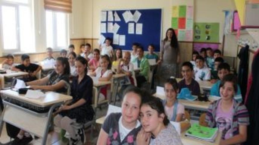 Ahi Koleji'nin İngilizce Yaz Okuluna Yoğun Ilgi