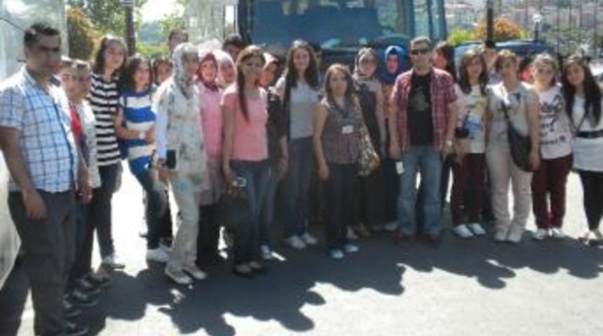 Başarılı &Ouml;ğrencilere İstanbul Gezisi