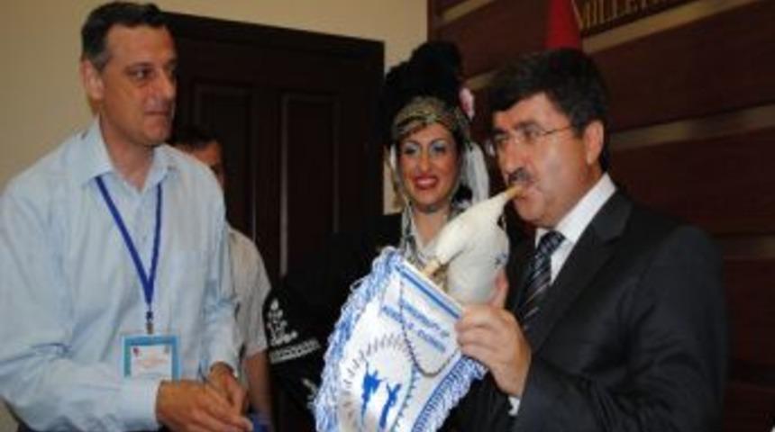 Amasya&rsquo;daki Festivale 8 &Uuml;lkeden Katılım