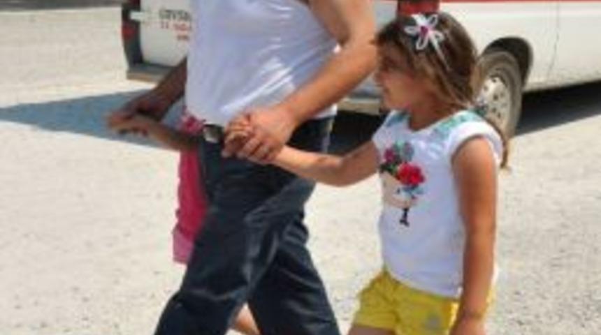 Mıcıra Kapılan Ara&ccedil; Takla Attı: 2&rsquo;si Ağır 5 Yaralı