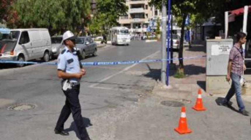 Kuşadası&rsquo;nda Ş&uuml;pheli Paket Paniği