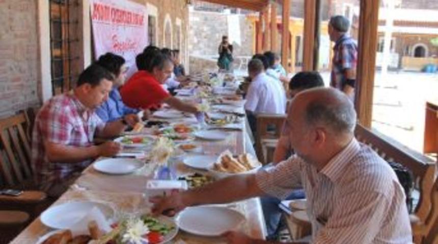 Aydınlı &Ccedil;i&ccedil;ek&ccedil;iler Hoş Kokmayan Durumlara Karşı Bundan Sonra Birlikte M&uuml;cadele Edecek