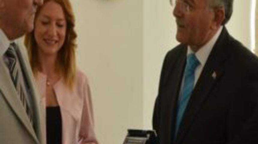 Gedab Eğitmenlerine Plaket Verildi